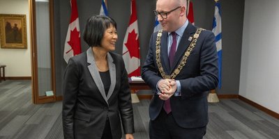 14 Lord Mayor visit w Mayor Chow credits City of Toronto Jose San Juan