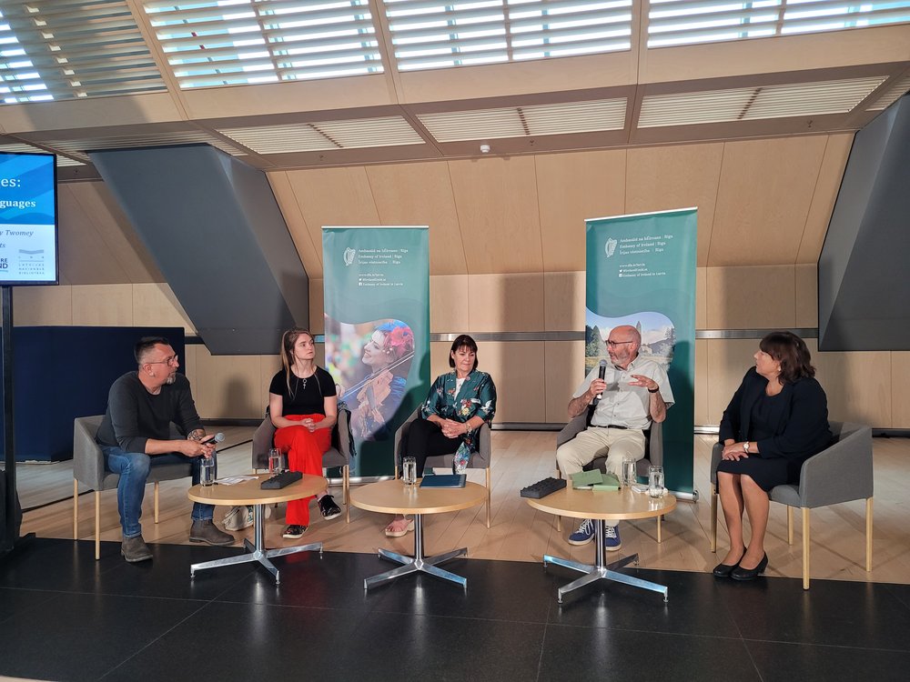 The Art of Poetry in Smaller Languages | Ireland.ie