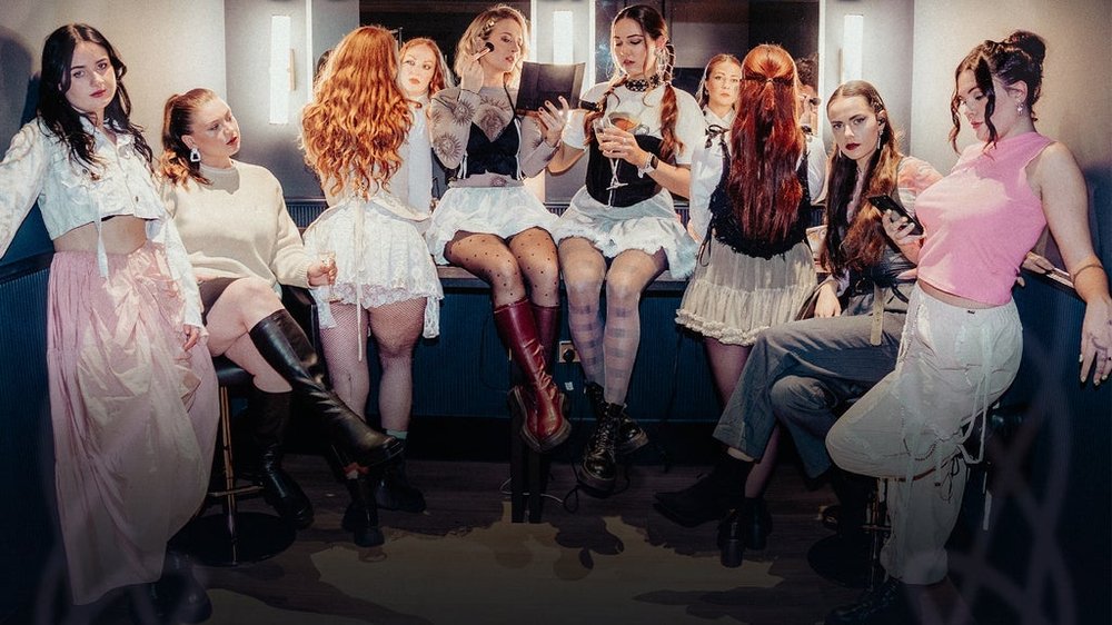 Photo of the band BIIRD
