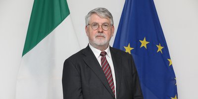 Ambassador Niall Burgess headshot