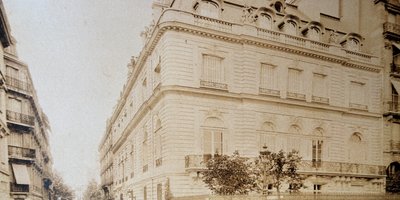 archive image of the stairs Irish Embassy in Paris