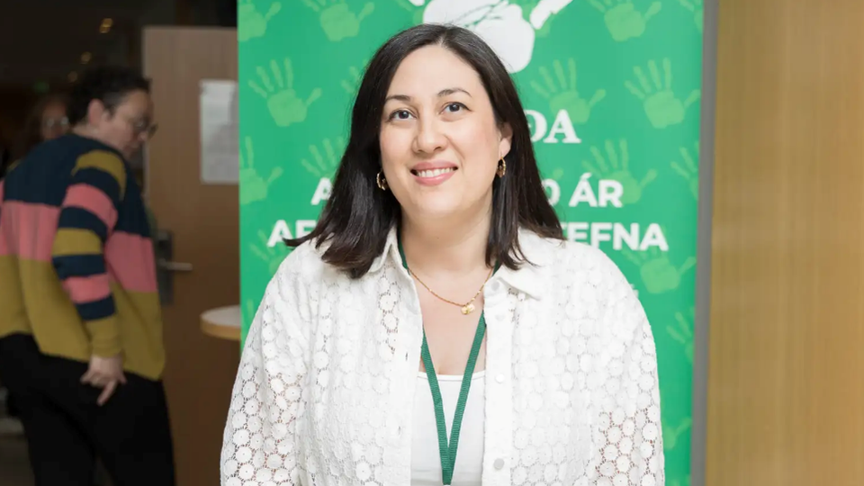Dr Áine Mangaoang