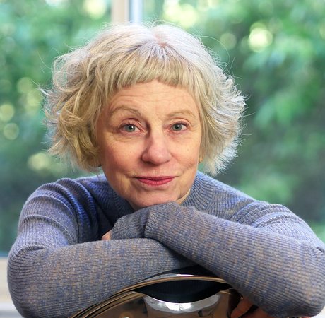 Picture of Alice Lyons, the chosen Irish poet for the Poems in the City project in 2023