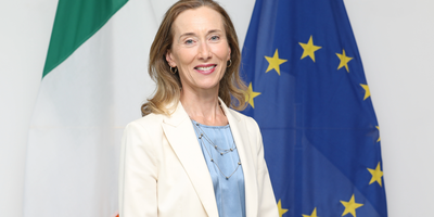 Headshot of Ambassador Elizabeth McCullough