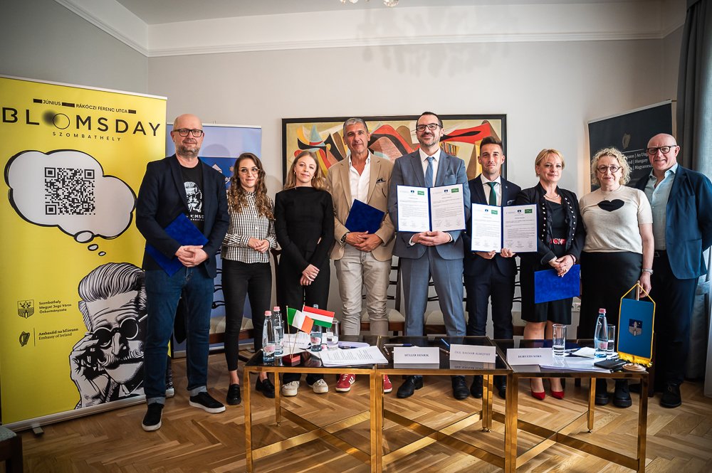 Press Conference at the Irish Residency