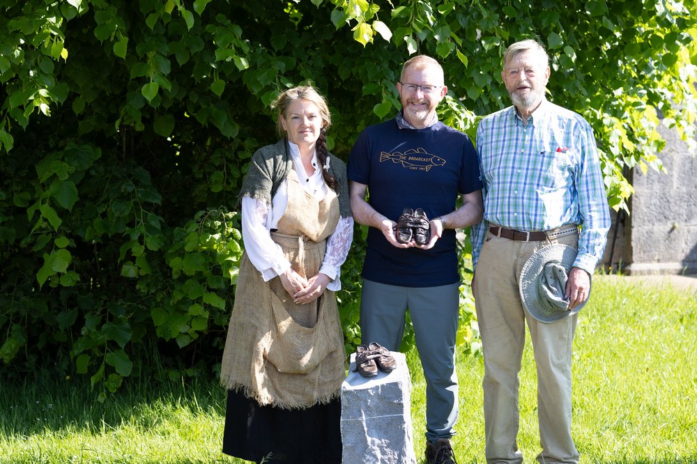 Caroilin Callery, National Famine Way, Ambassador McKee and Jim Callery, founder of National Famine Museum, Roscommon Credit Andrew Downes
