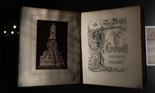 A close up of the two pages of an open book
