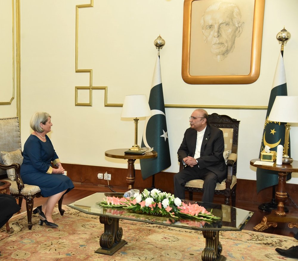 Ambassador O’Neill meets H.E. President Asif Ali Zardari in April 2024 on the occasion of presenting her credentials as Ireland’s first resident Ambassador to Pakistan