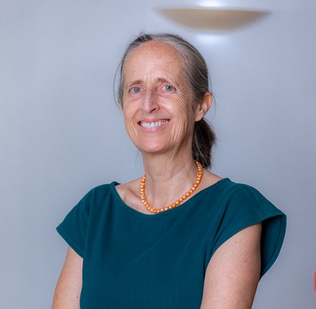 Dr Trish Scanlan
