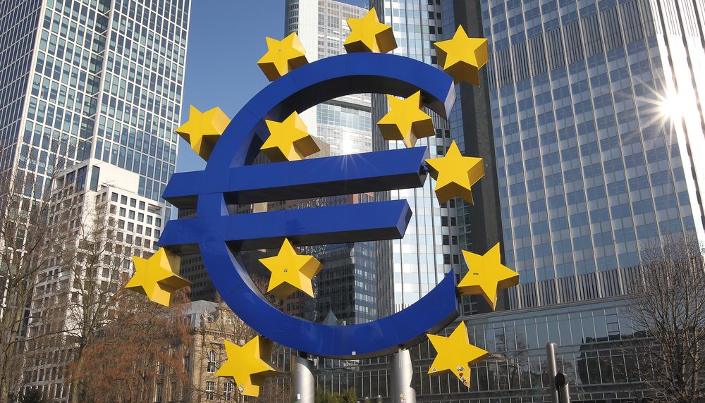 Sculpture of a Euro symbol covered in the stars from the EU flag outside the European Central Bank