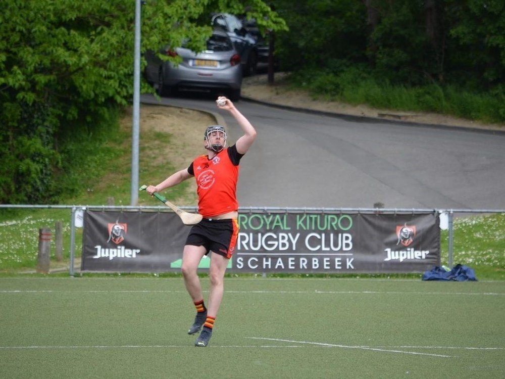 Florian Daniel, team PRO, jumping to catch a sliotar