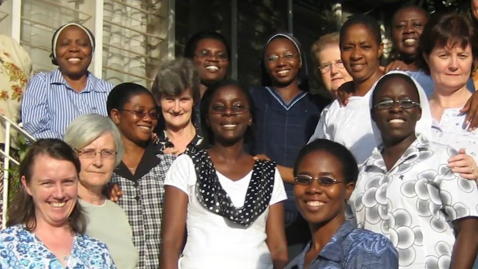 Group shot of Irish sisters