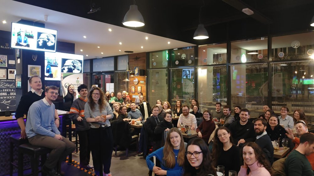 Group photo of attendees of Tráth na gCeist in Brussels