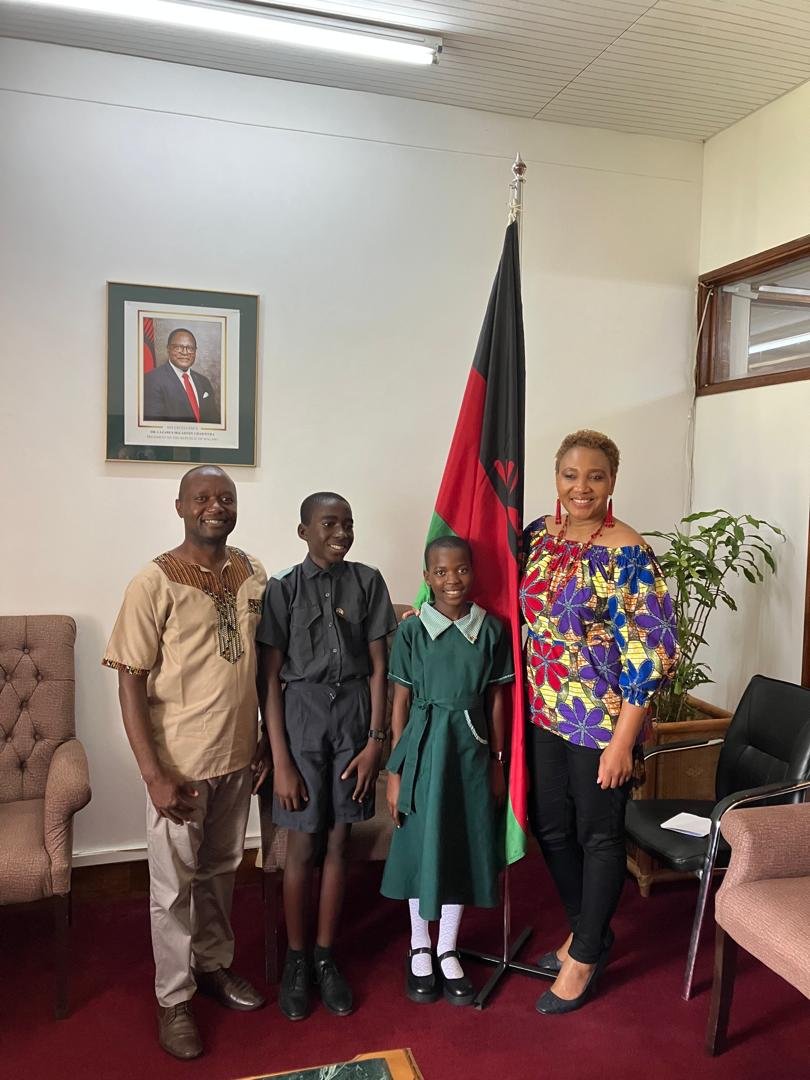 Esau and Princess visit the Ministry of Foreign Affairs