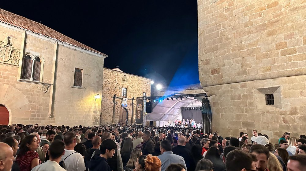 an Irish music performance in the medieval city of Caceres, Spain