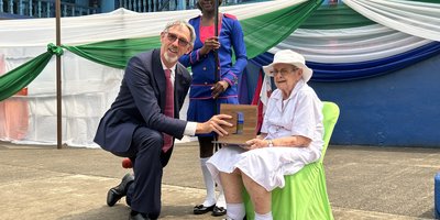 Sr Teresa McKeon being awarded her PDSA