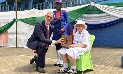 Sr Teresa McKeon being awarded her PDSA