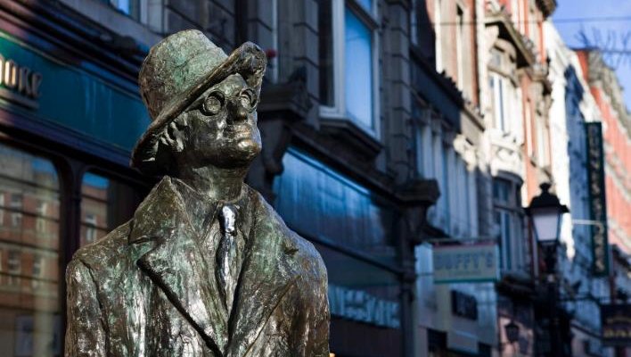 Statue of James Joyce in Dublin 1