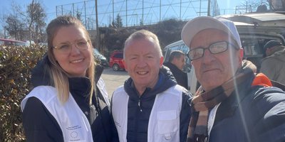 Jimmy Somers in Kosovo with his STO partner and their interpreter