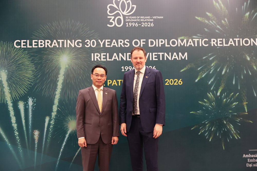 MoS McConalogue and Minister of Education and Training Hoang Minh Son at Hanoi SPD reception 19 March 2026