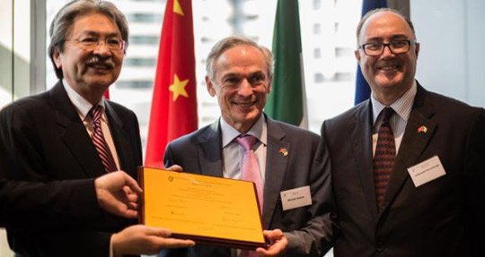 Then Financial Secretary John Tsang, Minister Richard Bruton, Ambassador of Ireland to the People’s Republic of China, Paul Kavanagh at the opening event for the offices of the Consulate General of Ireland in 2015.
