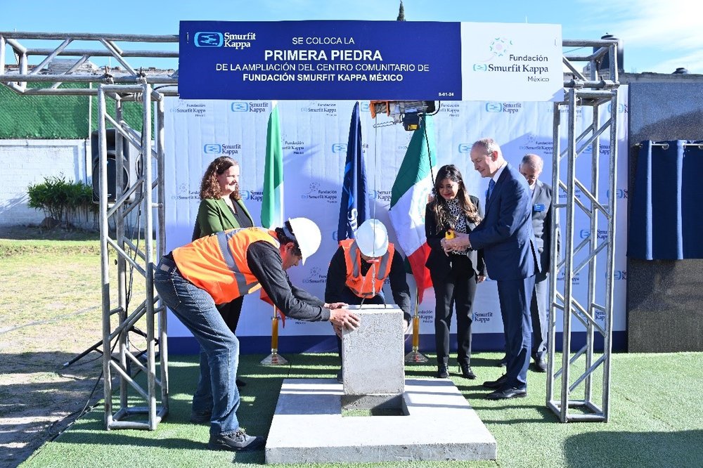 Tánaiste laying first stone at new Smurfit Kappa plant in Mexico