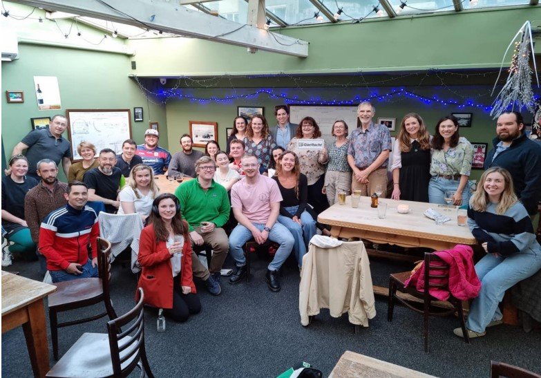 A group photo from a pop up Gaeltacht in New Zealand.