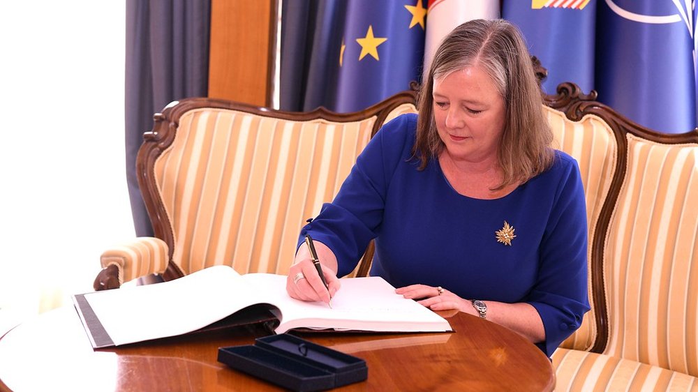 Wendy Dorman-Smith signing visitor book