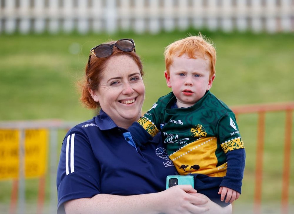 Teresa Daly with her son Micheál at the Australasia Championships in Melbourne in 2022
