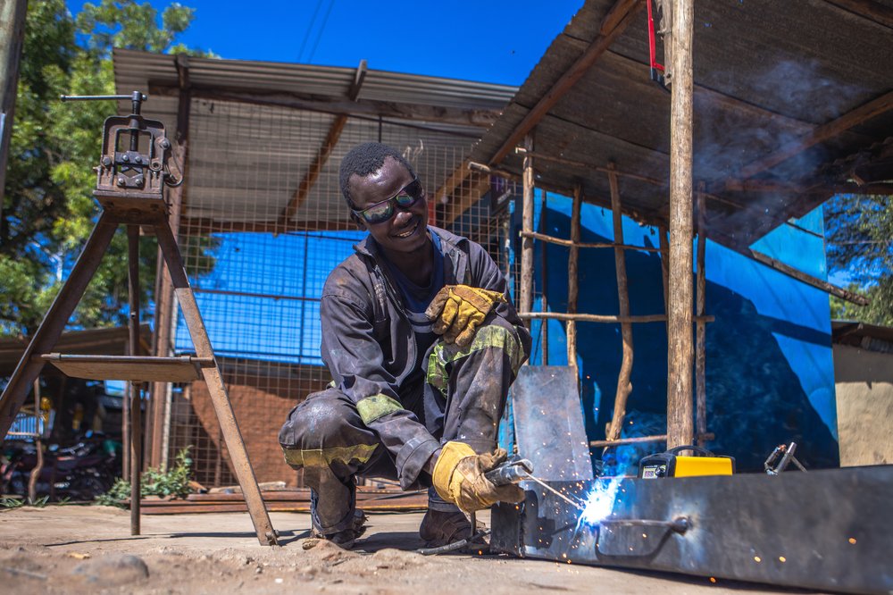 Hamza Loware, Welding