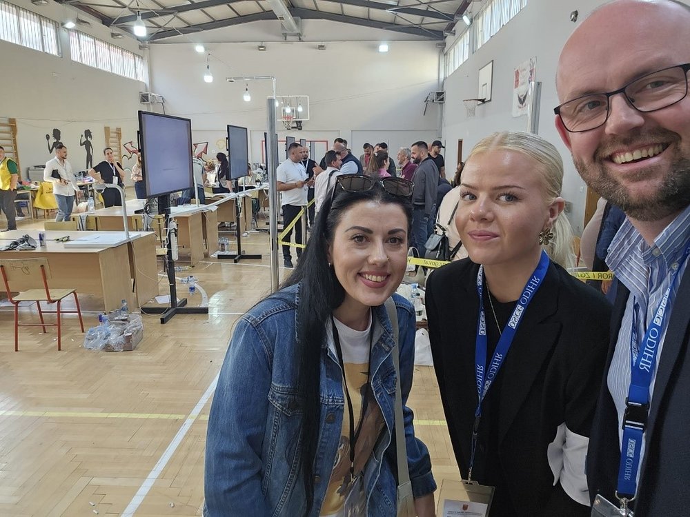 Andrew at the District tabulation centre observing final preparations.