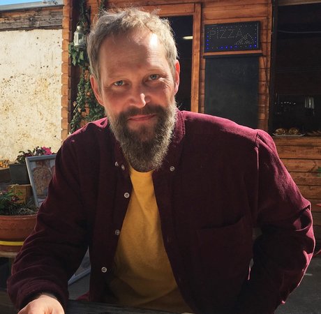 Photograph of Mark Nixon