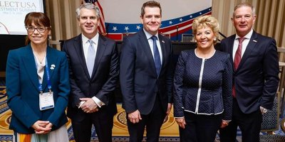 Minister Burke, Ambassador Byrne Nason, Ambassador Ed Walsh, Enterprise Ireland CEO Jenny Melia, and David L Fogel